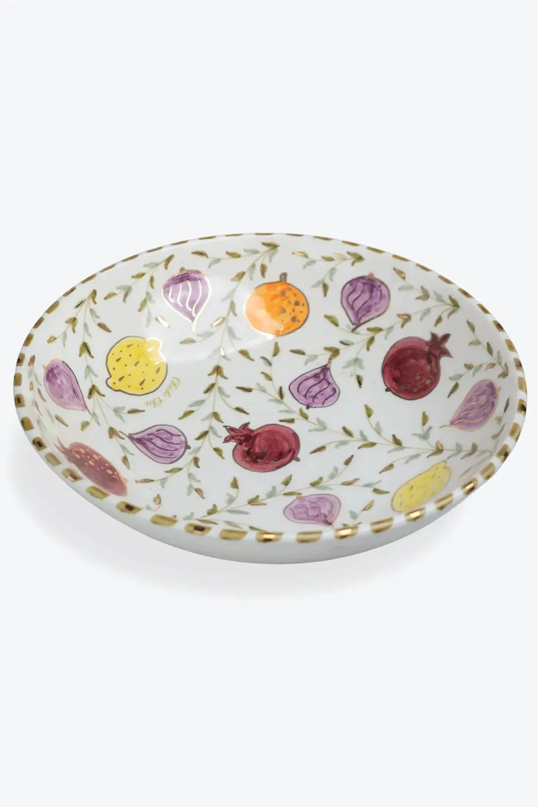 Grand saladier bas en céramique artisanale décorée avec détails dorés