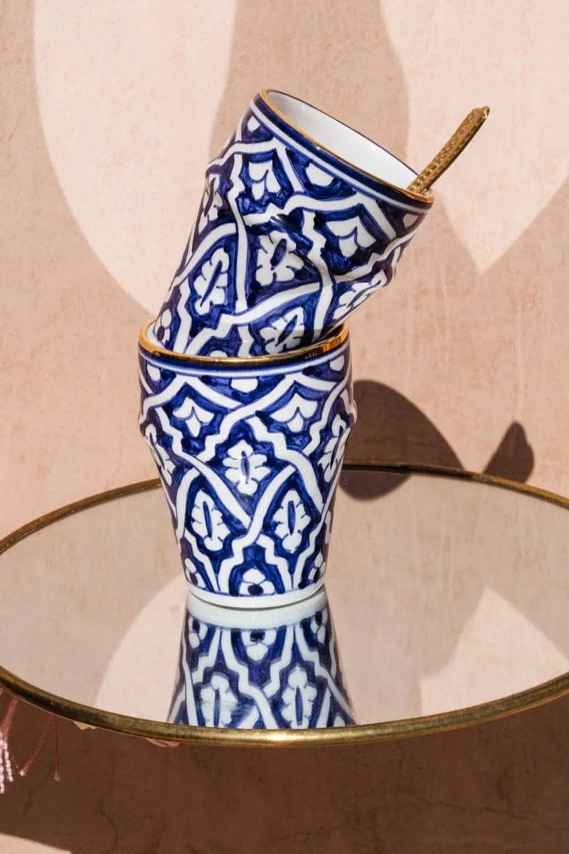 Grande tasse en céramique artisanale marocaine bleu Majorelle