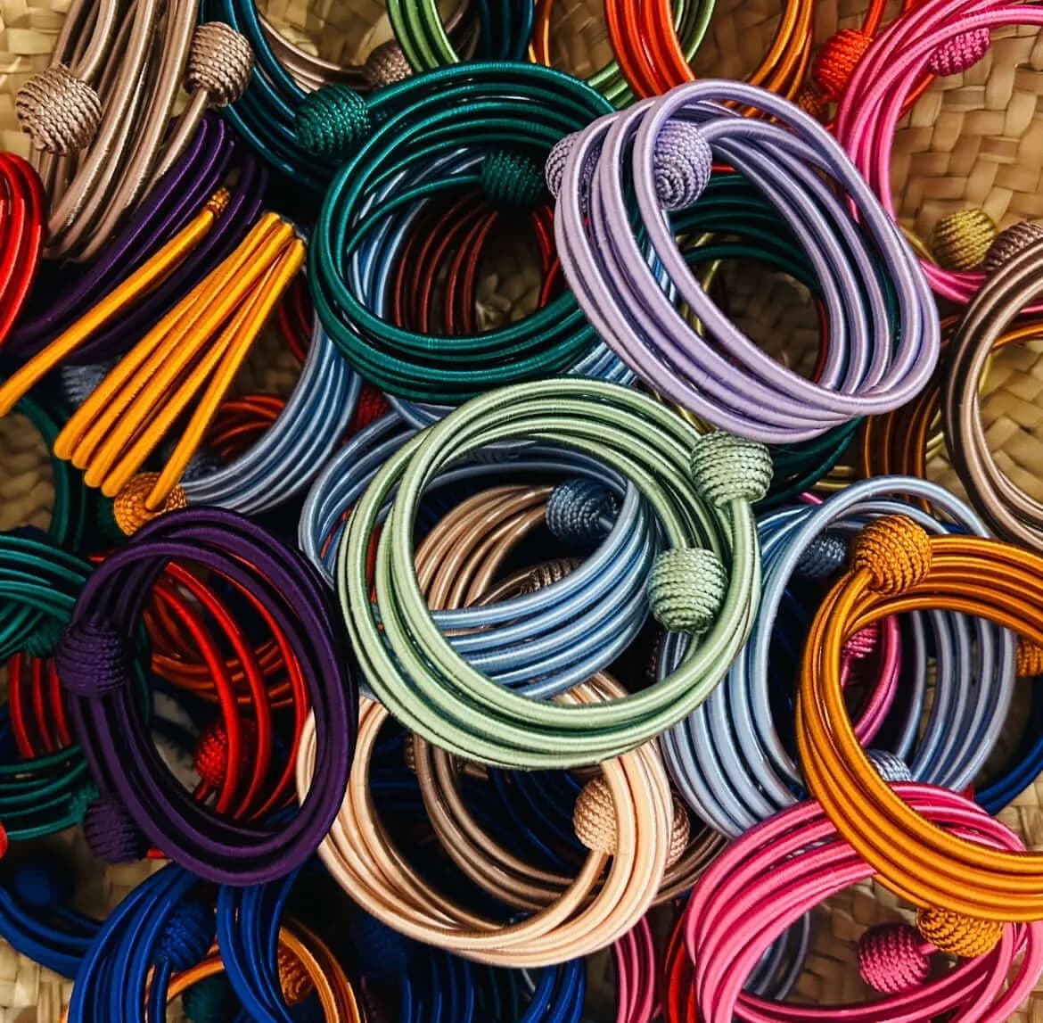 Bracelet en spirale marocain fait main de différentes couleurs