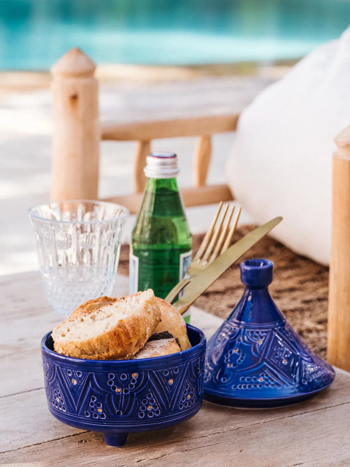 Boîte tajine en céramique bleue majorelle artisanale
